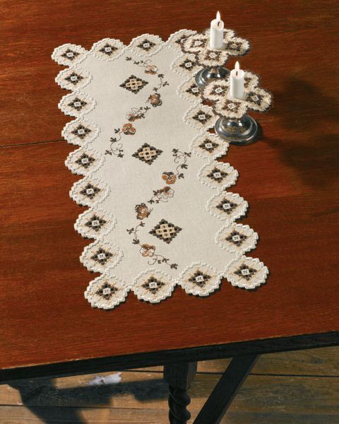 Broderikit Hardanger i beige 29 x 65 cm