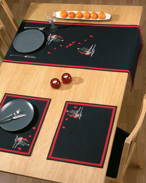 Broderikit Tomte m/ gran 44 x 148 m/ 7511/30