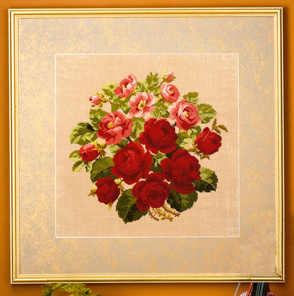 Broderikit Gamla rosor 42x42 cm 5605/82