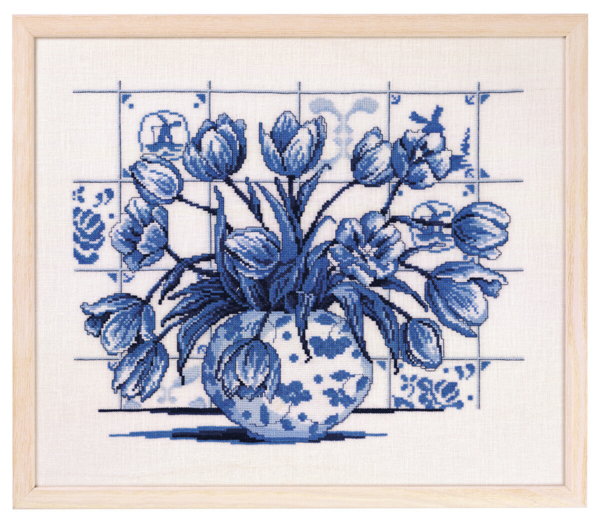 Broderikit Indigo Tulpaner 39 x 46 cm