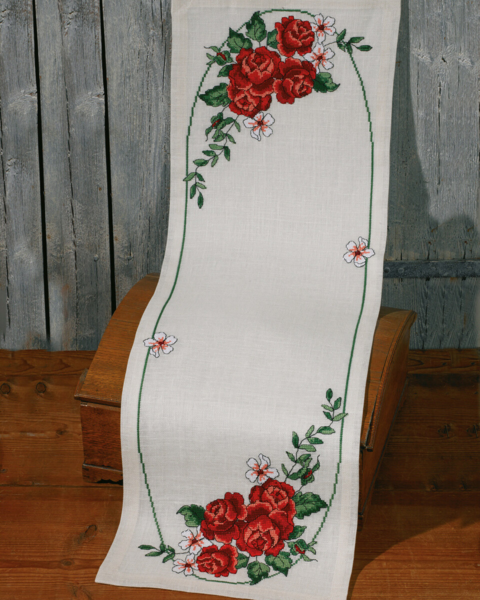 Broderikit Röda rosor 35 x 111 cm