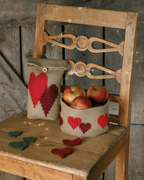 Broderikit Presentpåsar hjärta 14 x 23 cm