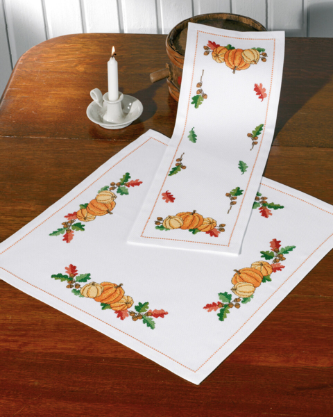 Broderikit Pumpa och ekollon 56 x 56 cm