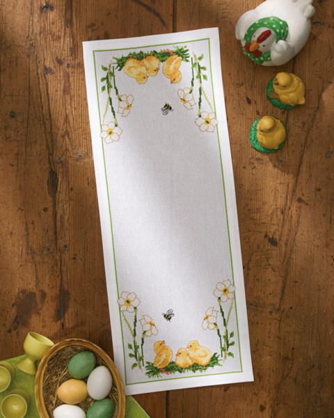 Broderikit Kom alla mina kycklingar 24 x 63 cm