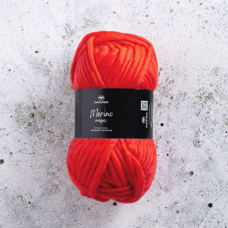 Svarta Fåret Merino Mega 15 Röd flagga