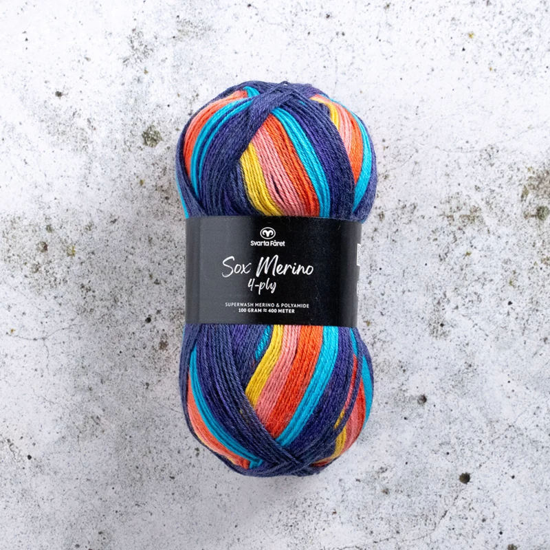 Svarta Fåret Sox Merino 4 ply 22 Blå helgon