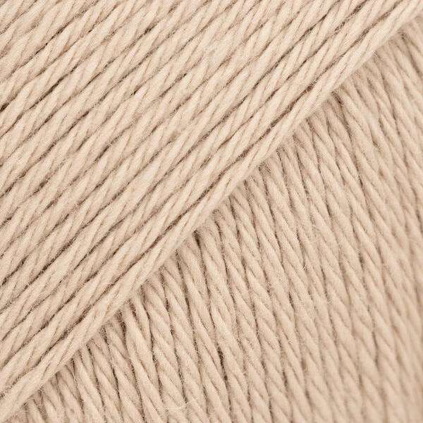 DROPS Magic 45 Ljus sand (Uni Colour)