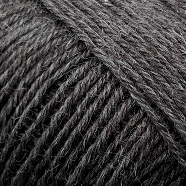 Onion Nettle Sock Yarn 1034 Choklad brun