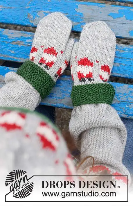 44-16 Santa Time Mittens by DROPS Design