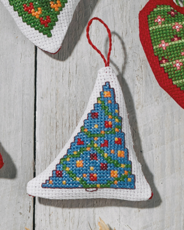 Broderikit Girlang i trä 7 x 8 cm