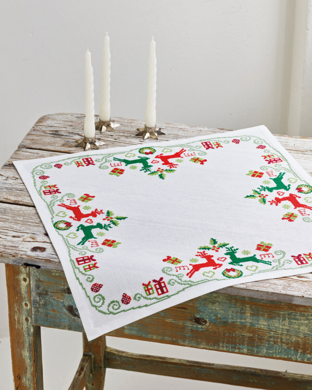 Broderikit Ren 54 x 54 cm