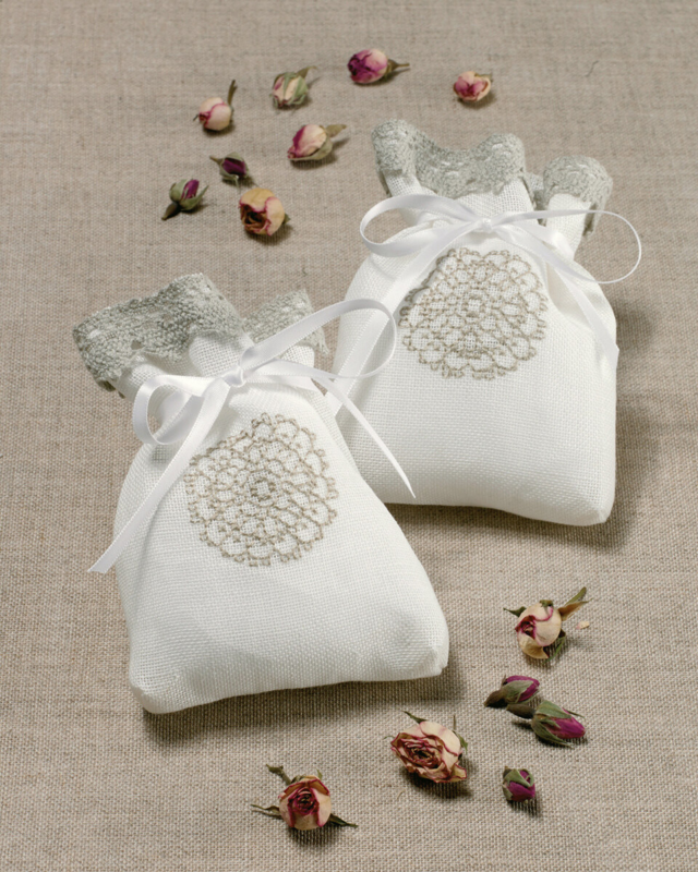 Broderikit Doftpåsar Cirkel 2 st 12 x 15 cm