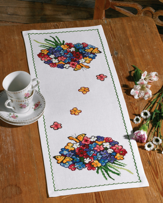 Broderikit Blombukett 23 x 60 cm