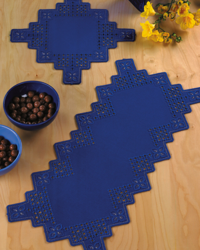 Broderikit Hardanger mörkblå 28 x 60 cm