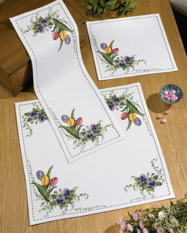 Broderikit 3 tulpaner 26 x 79 cm