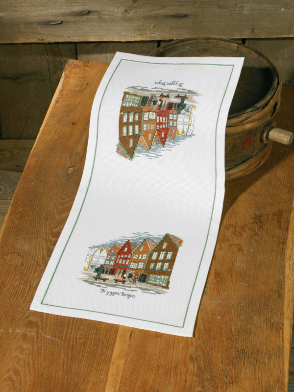 Broderikit Bergen löpare 24 x 53 cm