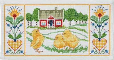 Broderikit Kycklingar vid huset 50 x 26 cm