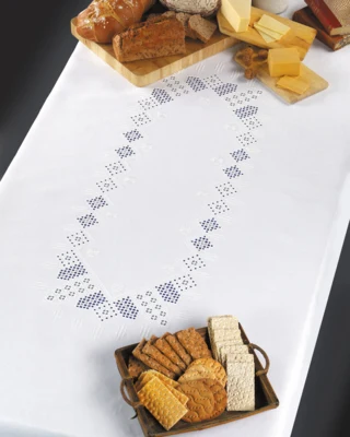 Broderisats Vitt på vitt 140 x 215 cm